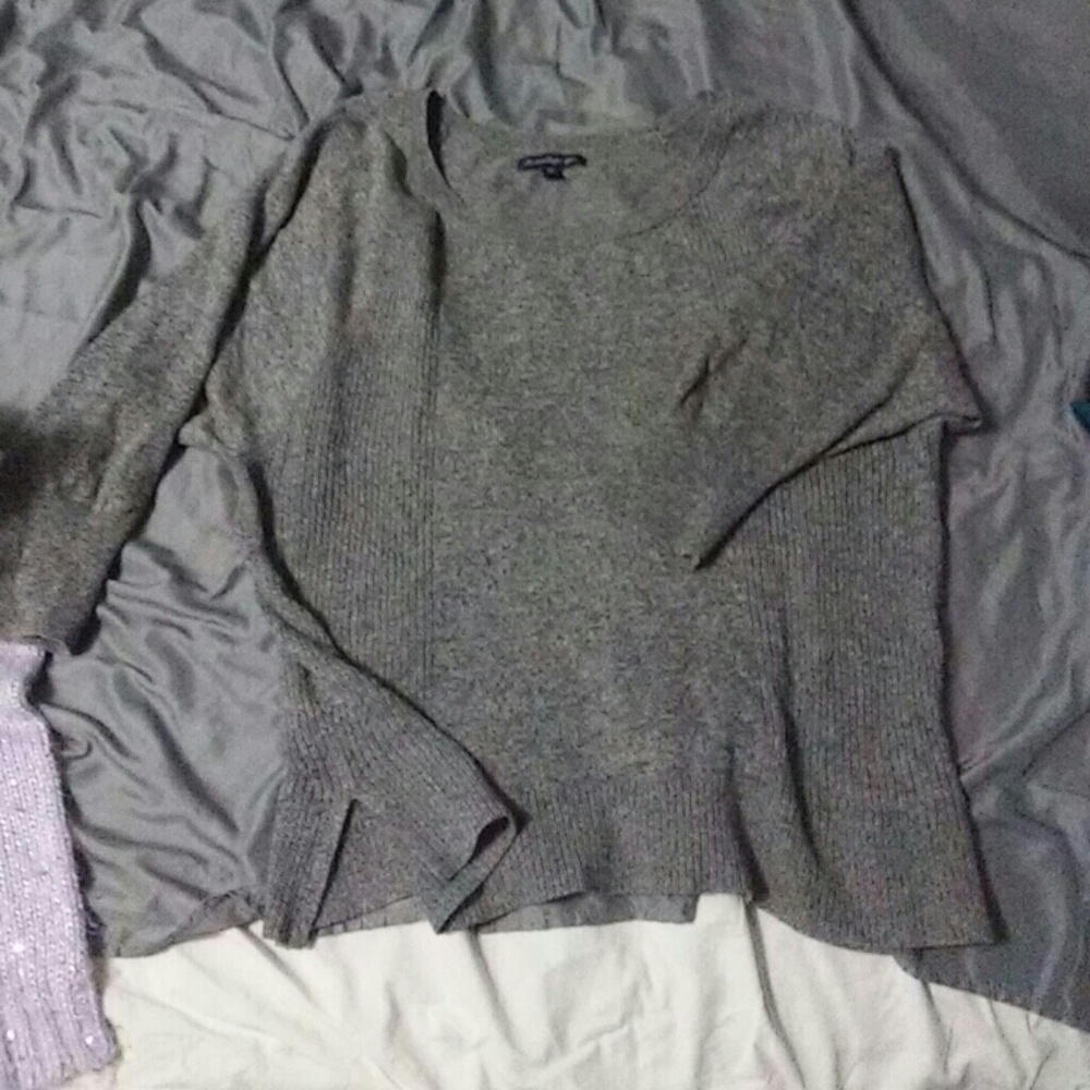 Grey shirt